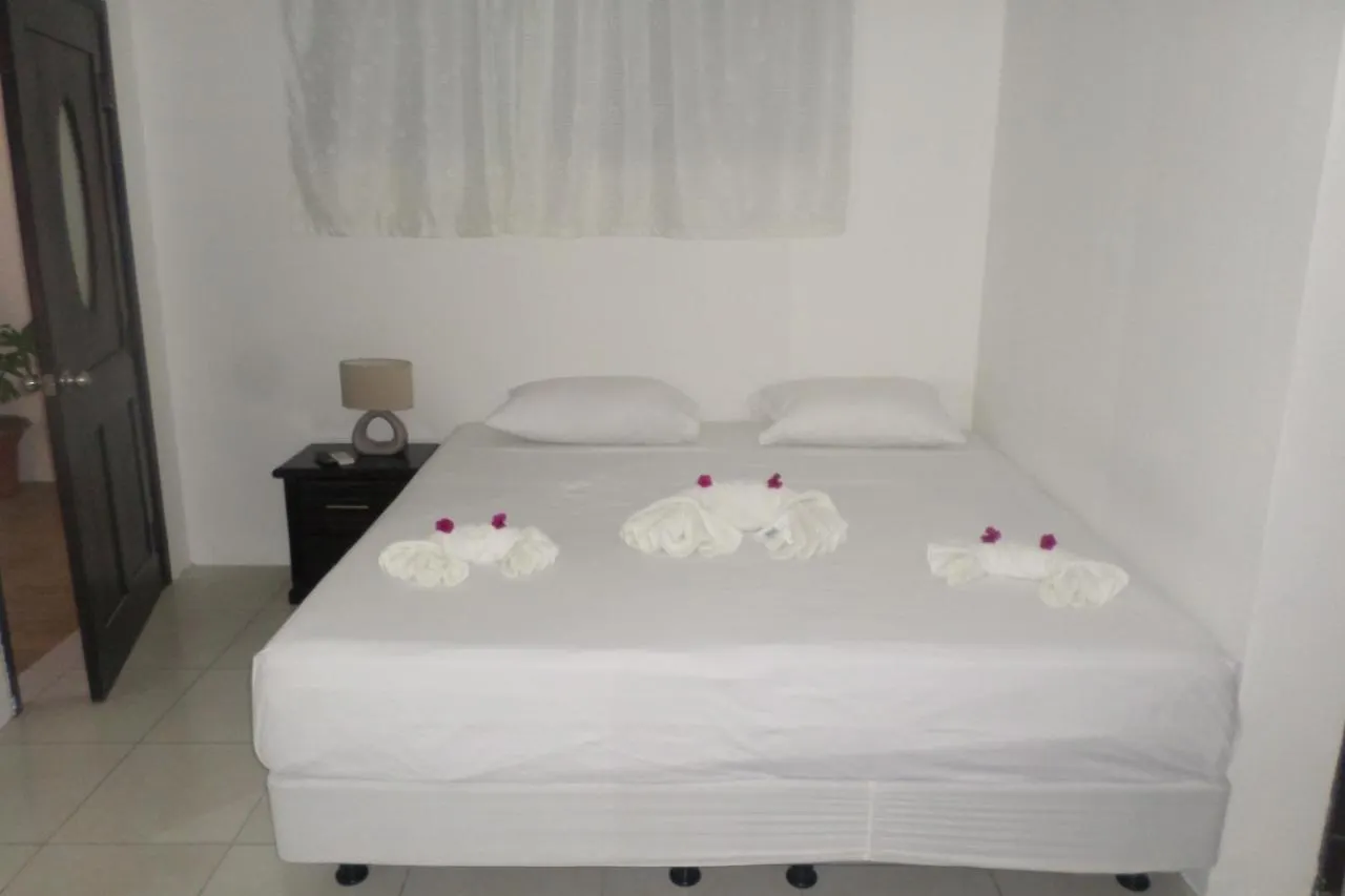 Carpao Lodging Puerto Ayora  Guest house